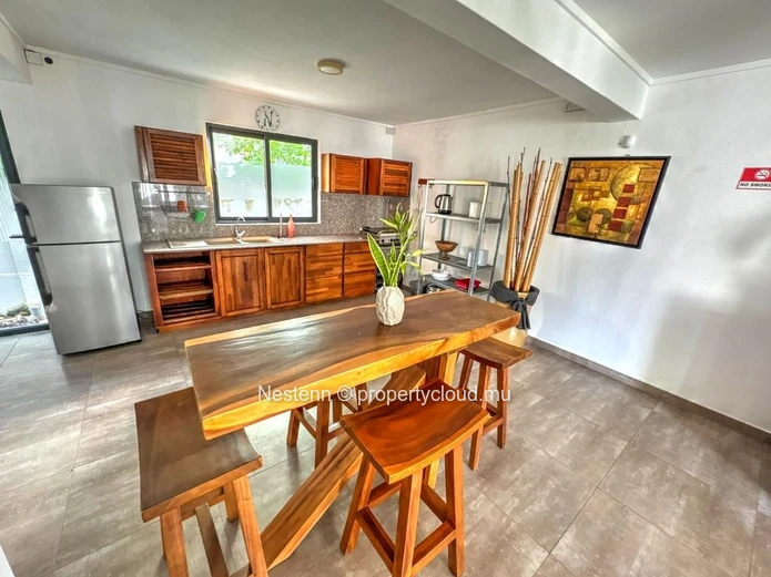 Exceptional 4-duplex complex