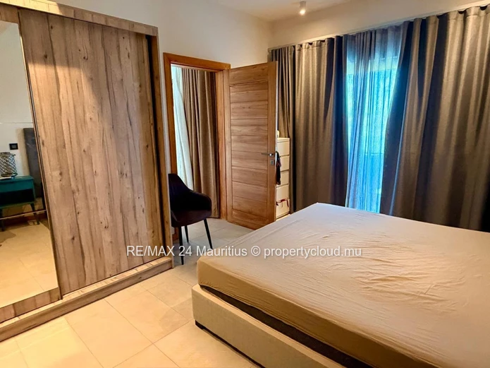 Second-Floor Apartment in Pereybere | Views