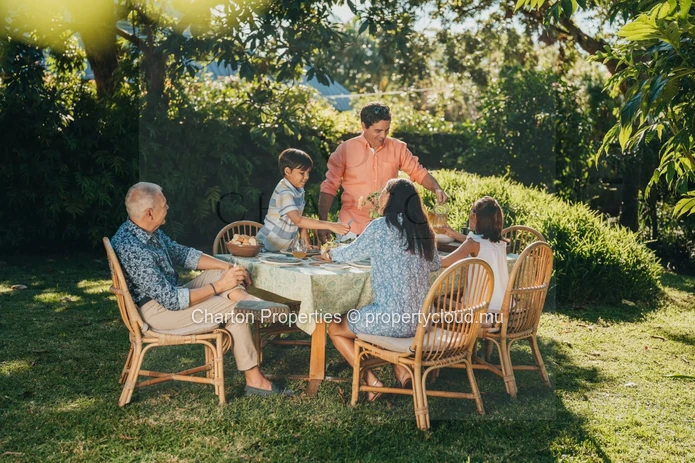 Villa d’exception de 3 chambres avec piscine au cœur d’un domaine naturel