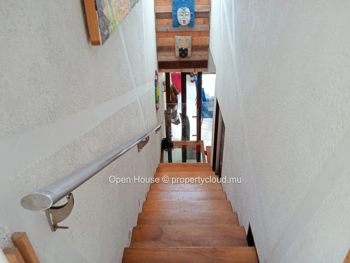Villa 4 chambres de 365 m² à vendre à Balaclava avec jardin