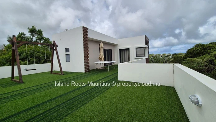 Charming villa to rent in the heart of Forêt Daruty