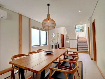 Luxurious 4 Bedroom Seafront Villa in Poste La Fayette.