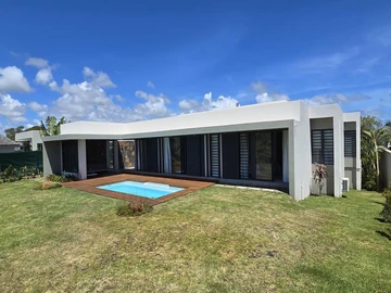 4 Bedroom Villa