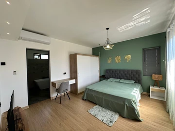 4 Bedroom Villa