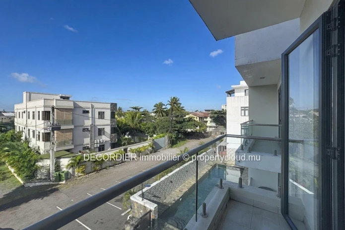 Spacious Apartment for Rent – Pereybère