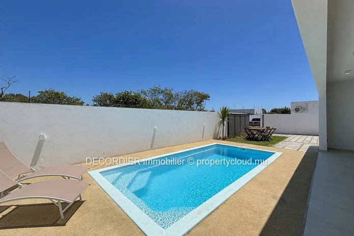 Maison avec piscine privée à Calodyne