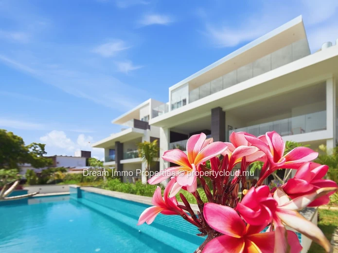 Superbe appartement de 3 chambres avec vue mer & accès direct plage à Cap Malheureux – Ile Maurice