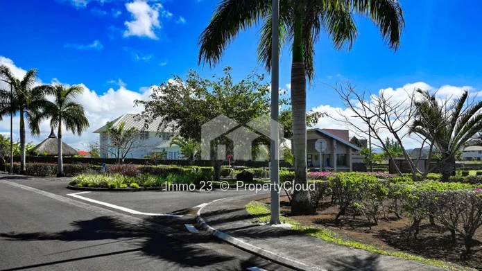 Terrain r00e9sidentiel - 954.5m2 - Beau Vallon - Ref. TE93858VE